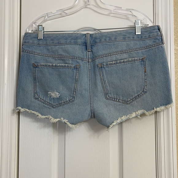 Express Floral Jean Shorts - Picture 2 of 4